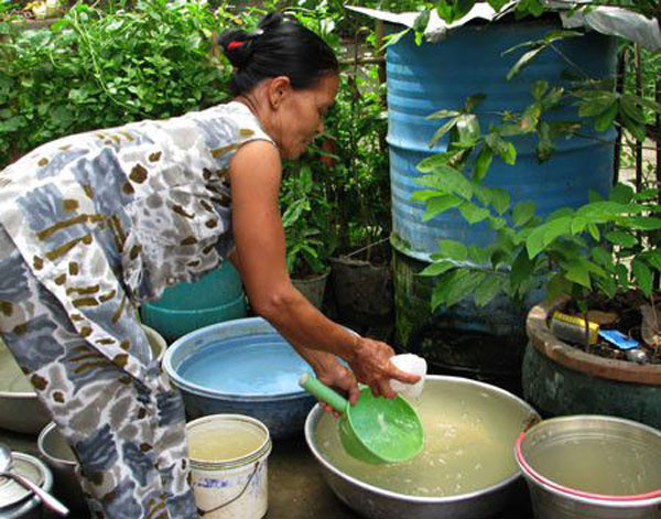 Cách xử lý nước giếng khoan bằng phèn chua