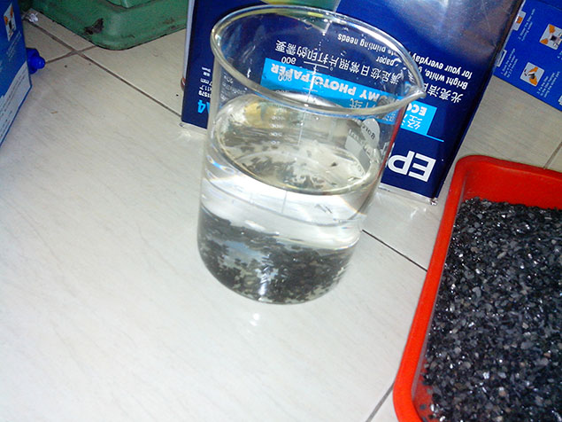 cách lọc nước bằng than củi