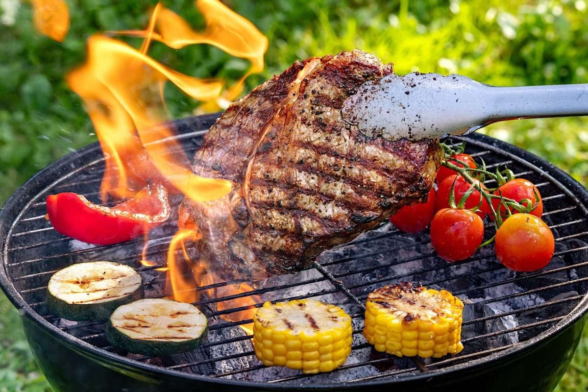 BBQ là gì? Tìm hiểu món nướng và cách tổ chức tiệc