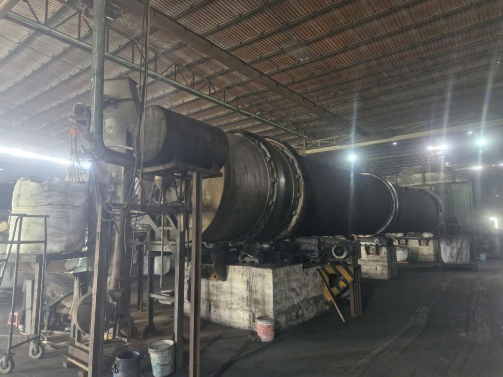 Nhà máy thực hiện quy trình sản xuất than hoạt tính
