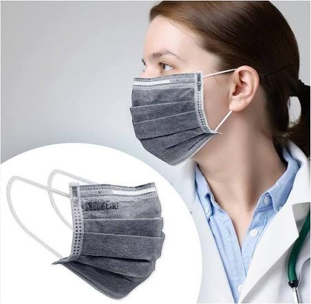Cách Đeo Khẩu Trang Y Tế Than Hoạt Tính Đúng Cách