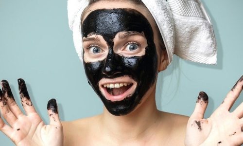 Gel hút mụn than hoạt tính có tốt không
